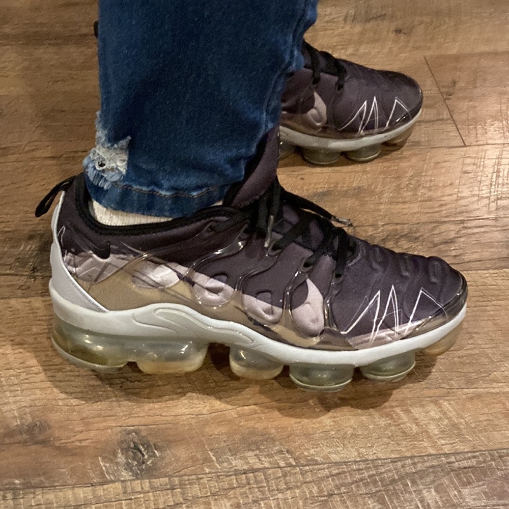 Nike Air Vapormax Plus Sharks